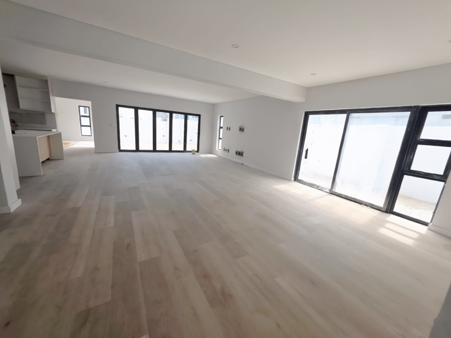 4 Bedroom Property for Sale in Sandown Western Cape